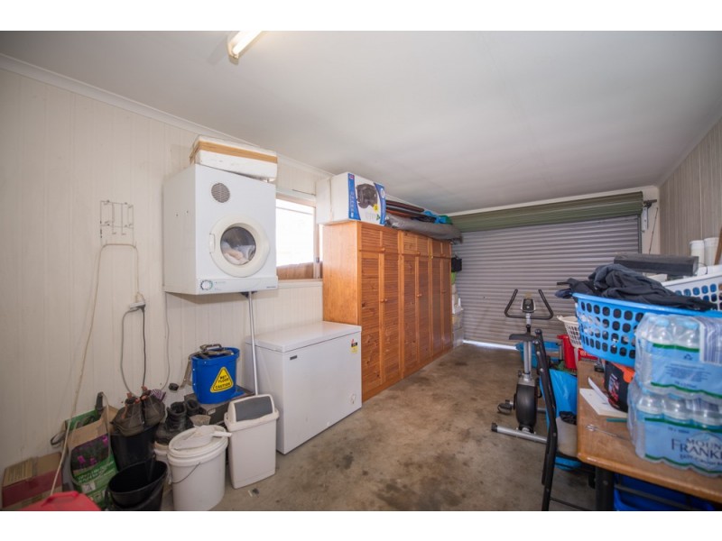 1 Threadingham Place, Telina QLD 4680