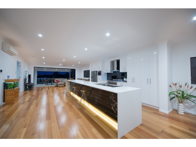 37 Lighthouse Drive, Boyne Island QLD 4680