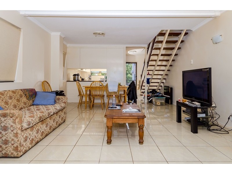 9/83-85 Auckland Street, Gladstone QLD 4680