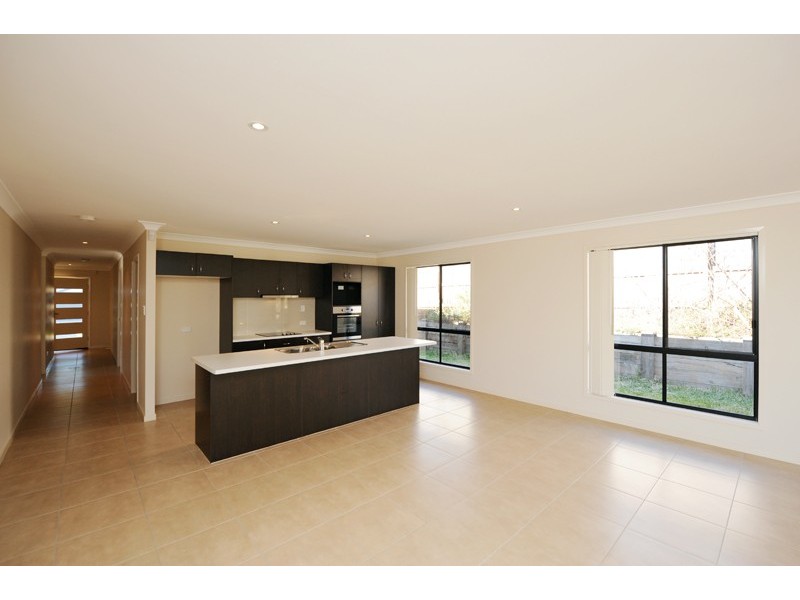 28 Liriope Drive, Kirkwood QLD 4680