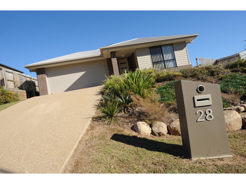 28 Liriope Drive, Kirkwood QLD 4680