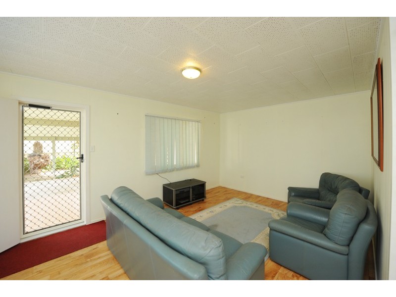 4 Sandpiper Avenue, New Auckland QLD 4680