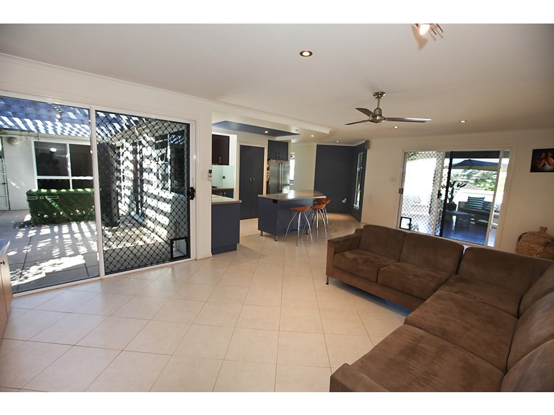 28 Wivenhoe Close, Clinton QLD 4680