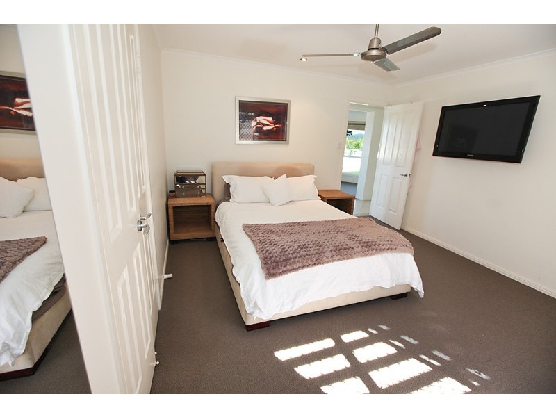28 Wivenhoe Close, Clinton QLD 4680