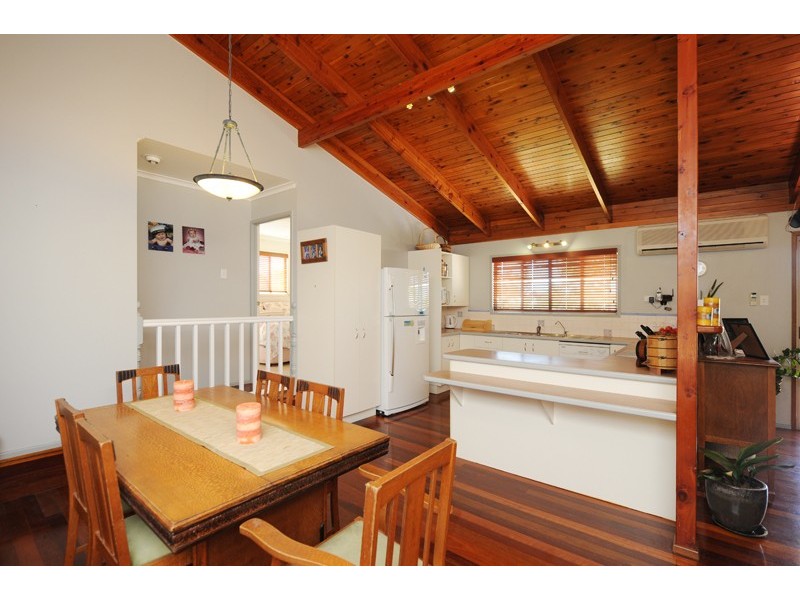 9 Dame Pattie Avenue, Clinton QLD 4680
