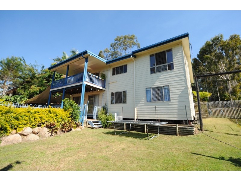 9 Dame Pattie Avenue, Clinton QLD 4680