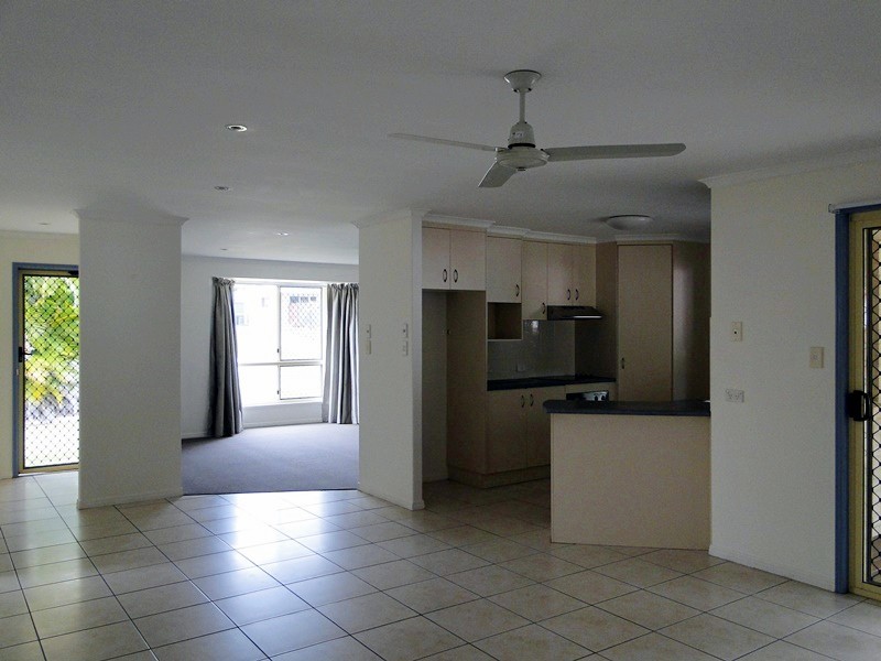 5 HAMILTON DRIVE, Clinton QLD 4680