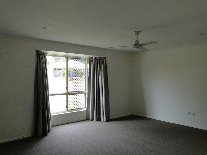 5 HAMILTON DRIVE, Clinton QLD 4680