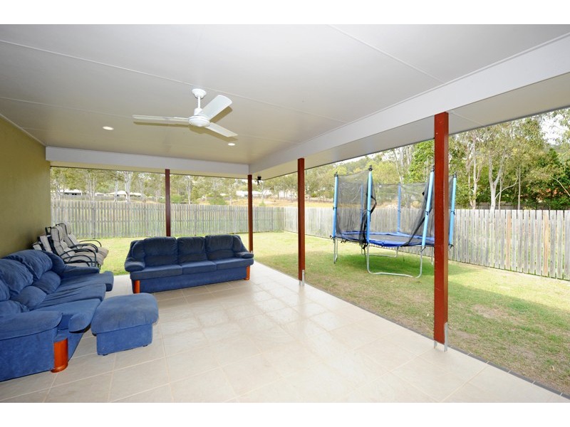6 Larcom Rise, West Gladstone QLD 4680
