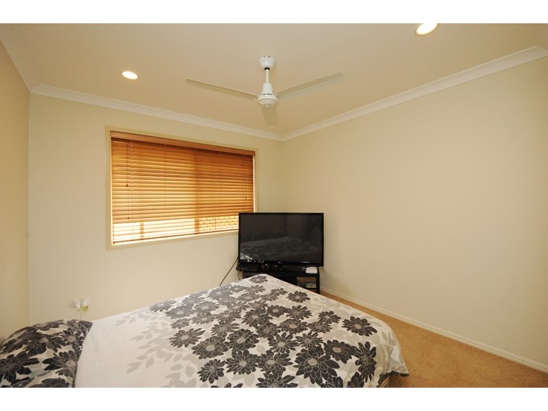 6 Larcom Rise, West Gladstone QLD 4680