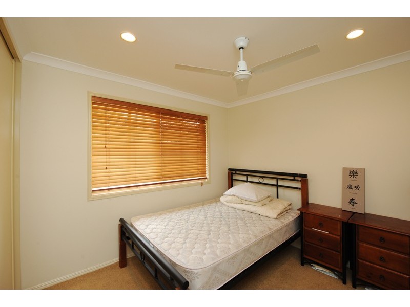 6 Larcom Rise, West Gladstone QLD 4680