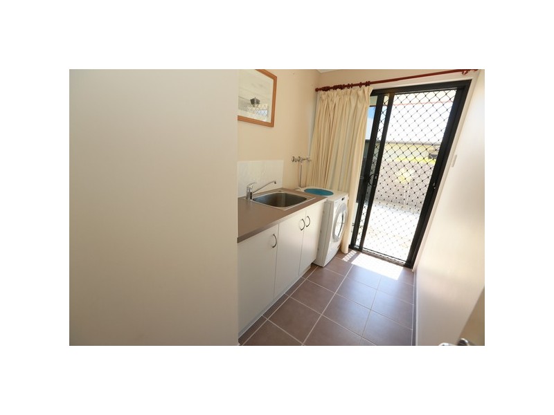 17 Reinaerhoff Crescent, Glen Eden QLD 4680