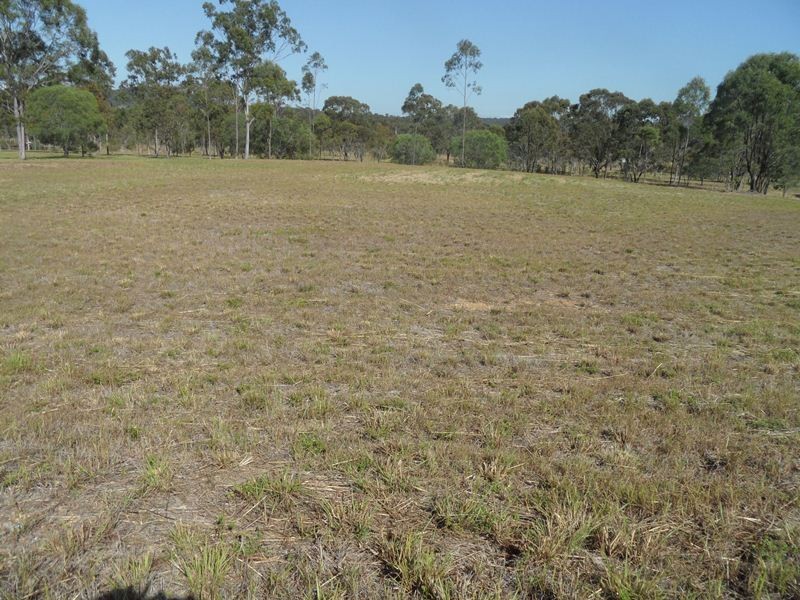 1-8 Beatson Close, Beecher QLD 4680