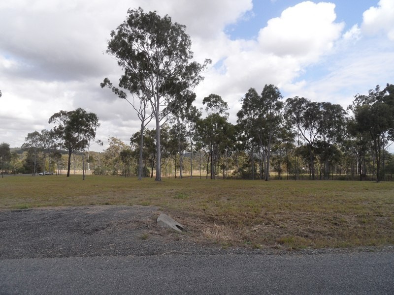 1-8 Beatson Close, Beecher QLD 4680