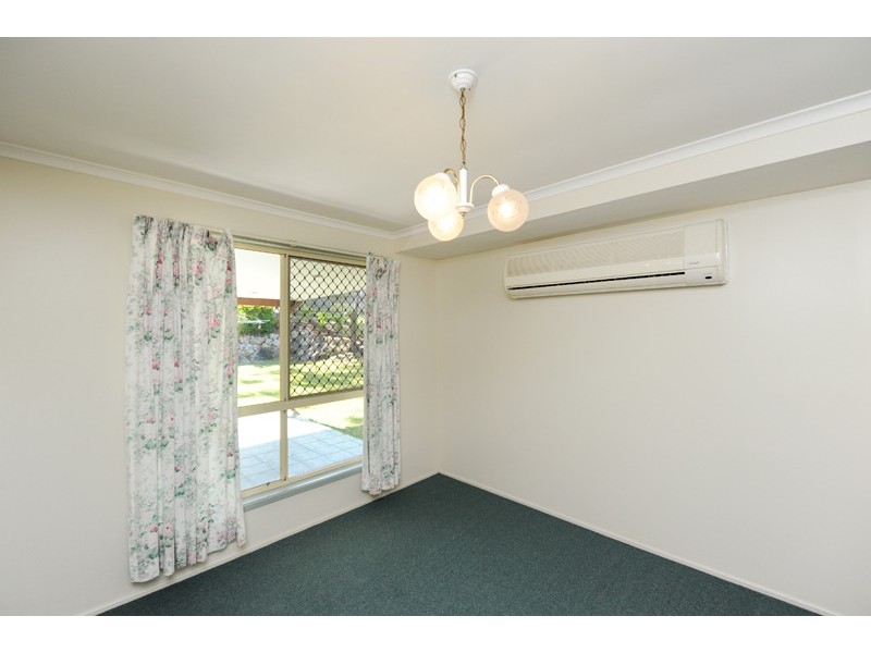 11 Lagoon Court, Clinton QLD 4680