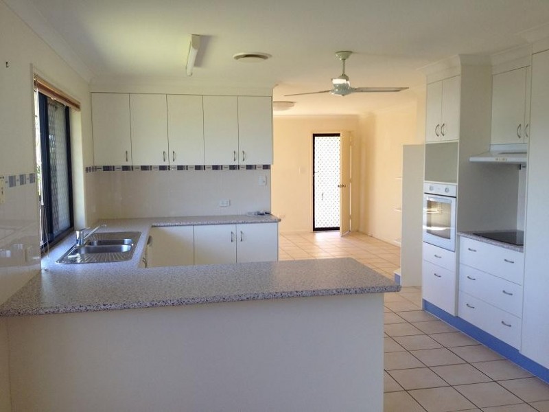 21A LINHOW CRESCENT, Clinton QLD 4680