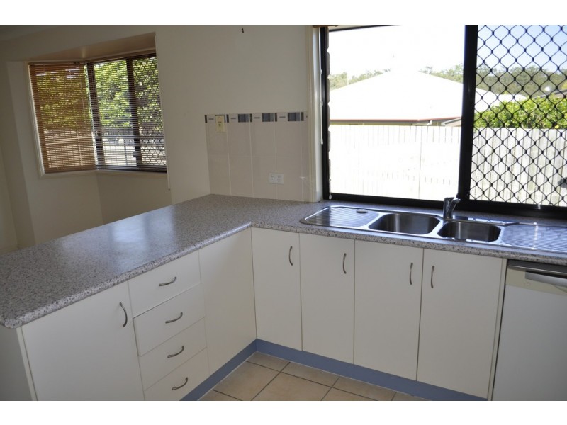 21A LINHOW CRESCENT, Clinton QLD 4680