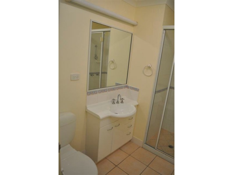 21A LINHOW CRESCENT, Clinton QLD 4680