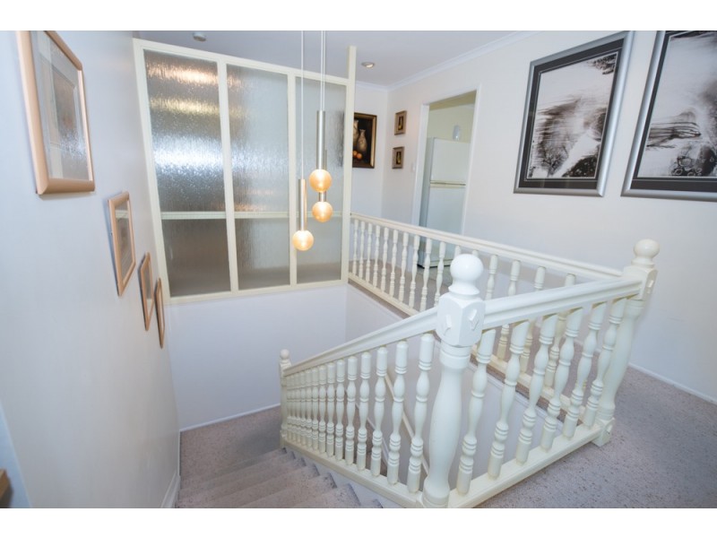 27 Jupiter Street, Telina QLD 4680