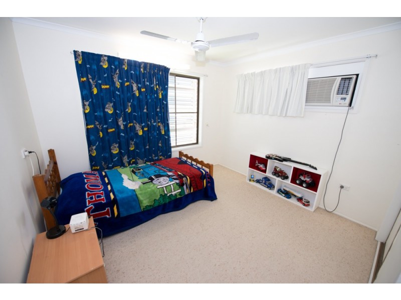 27 Jupiter Street, Telina QLD 4680