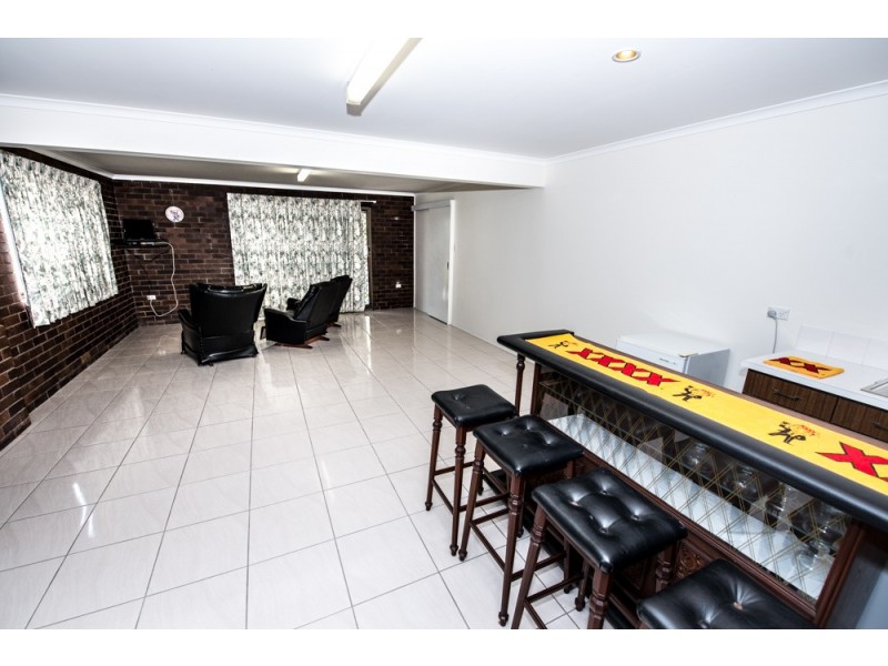 27 Jupiter Street, Telina QLD 4680