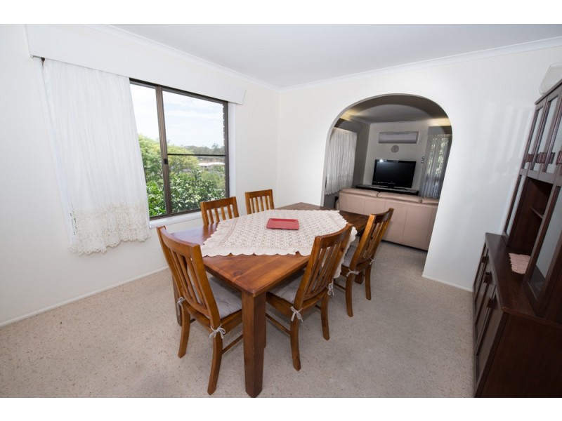 27 Jupiter Street, Telina QLD 4680