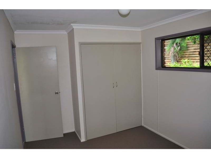 16 Far Street, West Gladstone QLD 4680