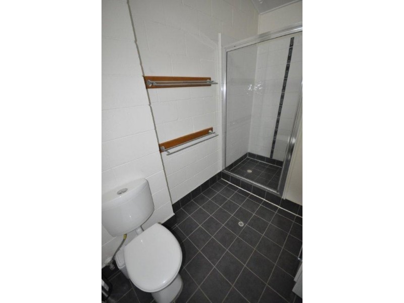 2/30 WISTARI ST, Clinton QLD 4680