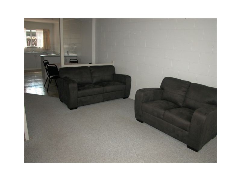 4/30 WISTARI STREET, Clinton QLD 4680