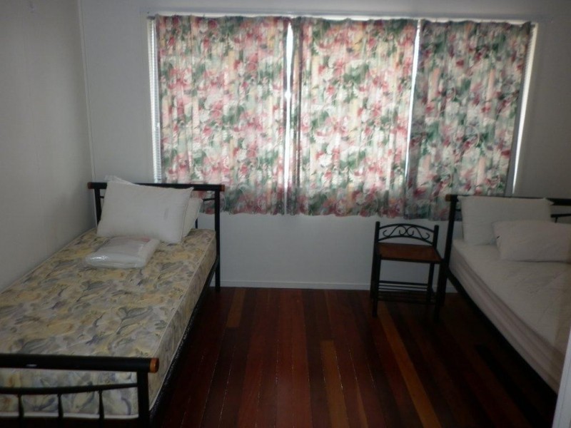 4/30 WISTARI STREET, Clinton QLD 4680