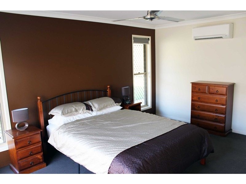 26 Spence Court, Kirkwood QLD 4680