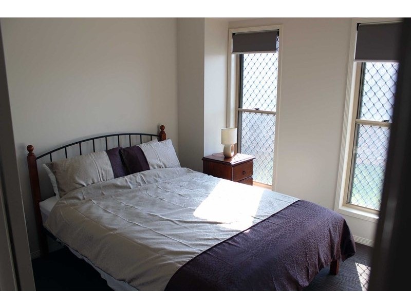 26 Spence Court, Kirkwood QLD 4680