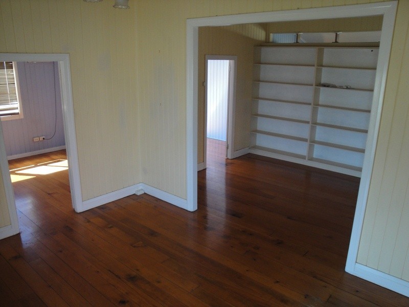 4 Goondoon Street, Gladstone QLD 4680