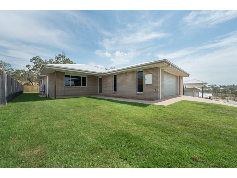 48 Broadwater Place, New Auckland QLD 4680