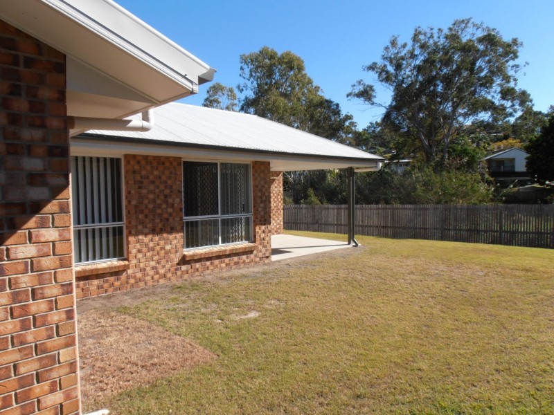 16 Dean Street, Glen Eden QLD 4680