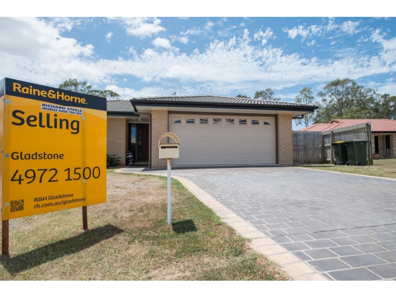 22 Dean Street, Glen Eden QLD 4680