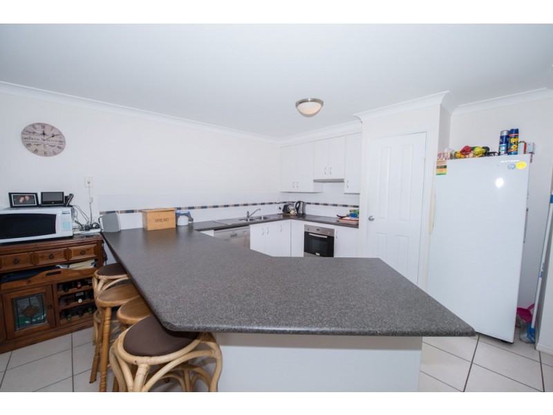 22 Dean Street, Glen Eden QLD 4680