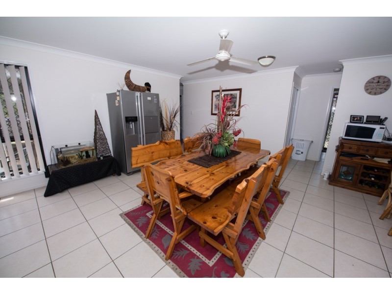 22 Dean Street, Glen Eden QLD 4680