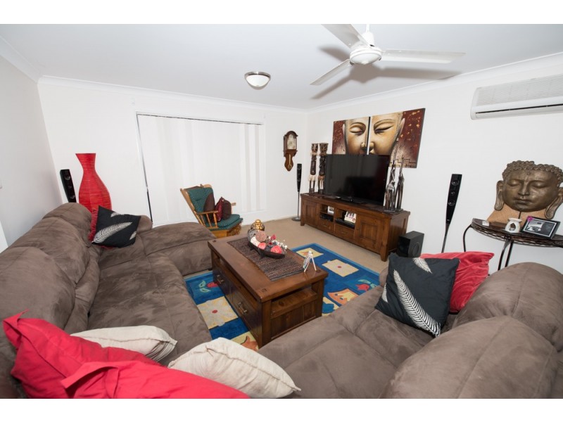 22 Dean Street, Glen Eden QLD 4680