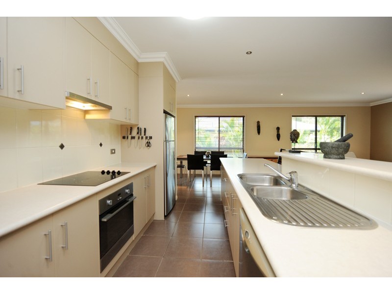 29 Beezley Street, Glen Eden QLD 4680