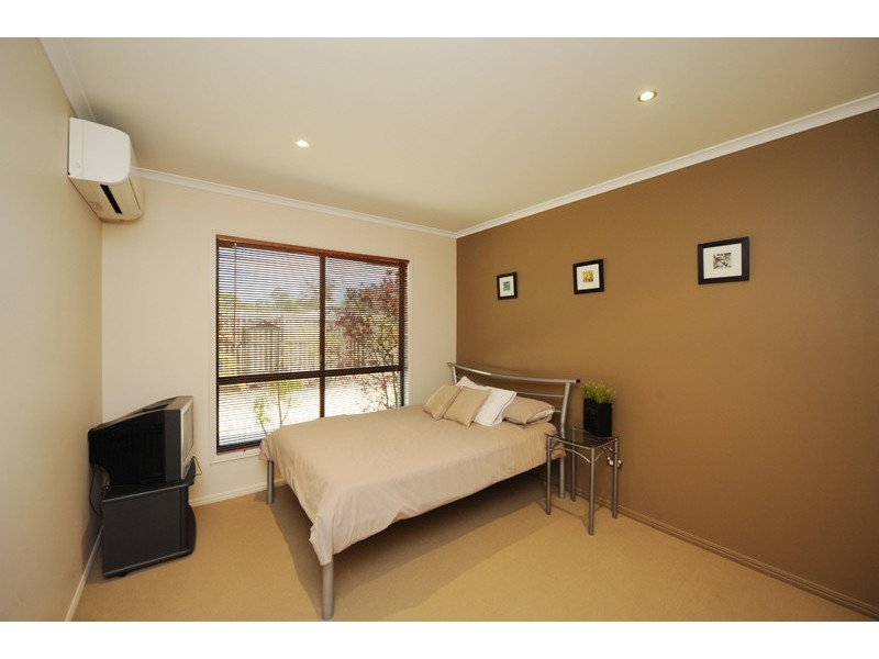 29 Beezley Street, Glen Eden QLD 4680