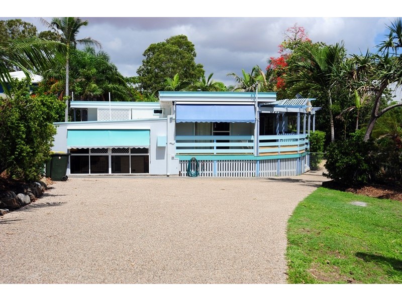 11 River Drive, Boyne Island QLD 4680