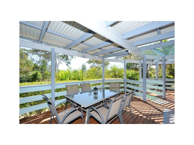 11 River Drive, Boyne Island QLD 4680