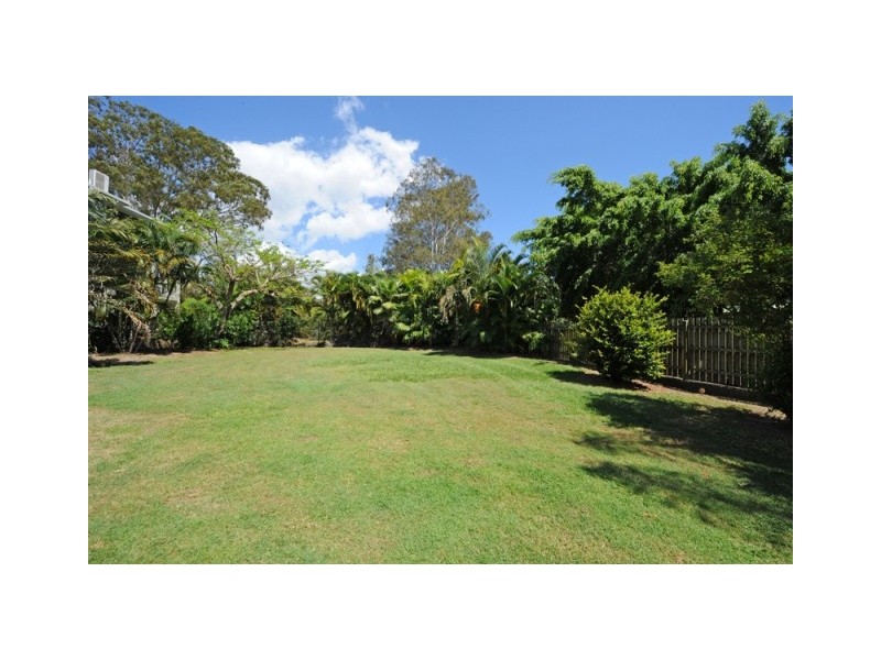 11 River Drive, Boyne Island QLD 4680