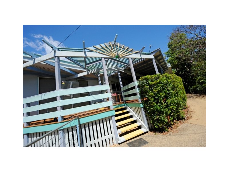 11 River Drive, Boyne Island QLD 4680