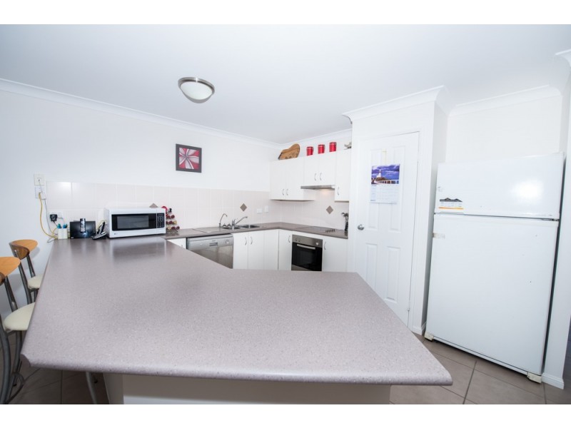 18 Dean Street, Glen Eden QLD 4680