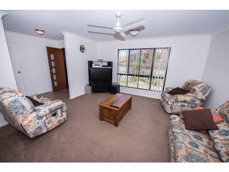 18 Dean Street, Glen Eden QLD 4680