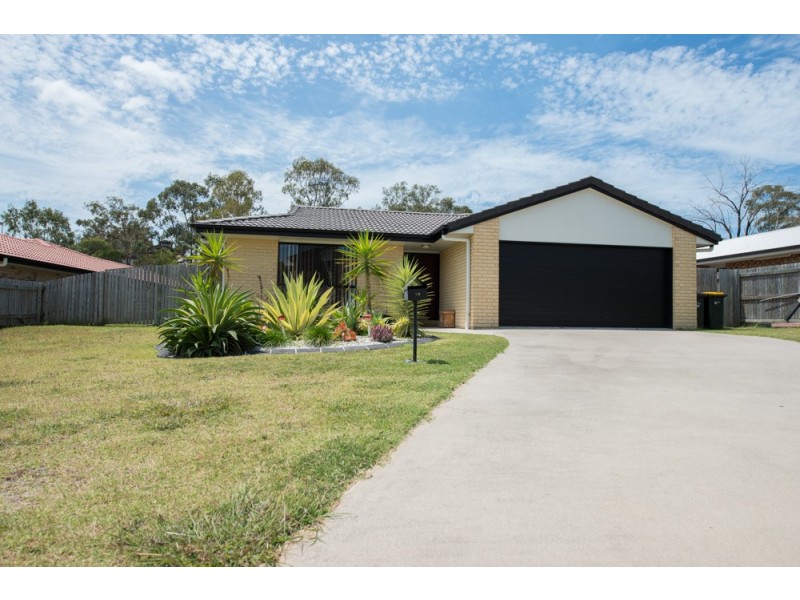 18 Dean Street, Glen Eden QLD 4680