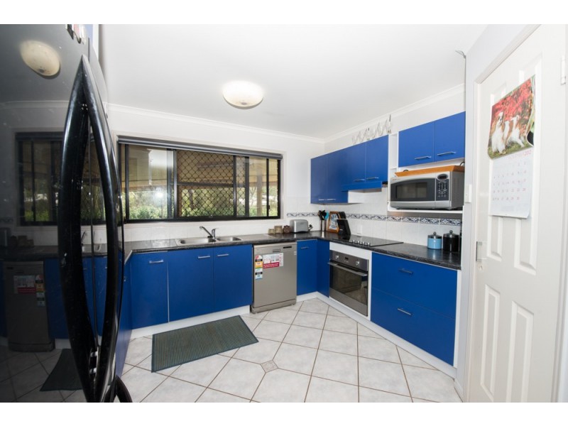 3 Katrina Boulevard, New Auckland QLD 4680