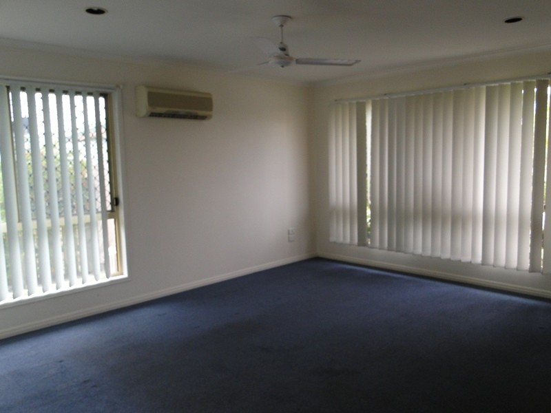 61 PENDA AVE, New Auckland QLD 4680